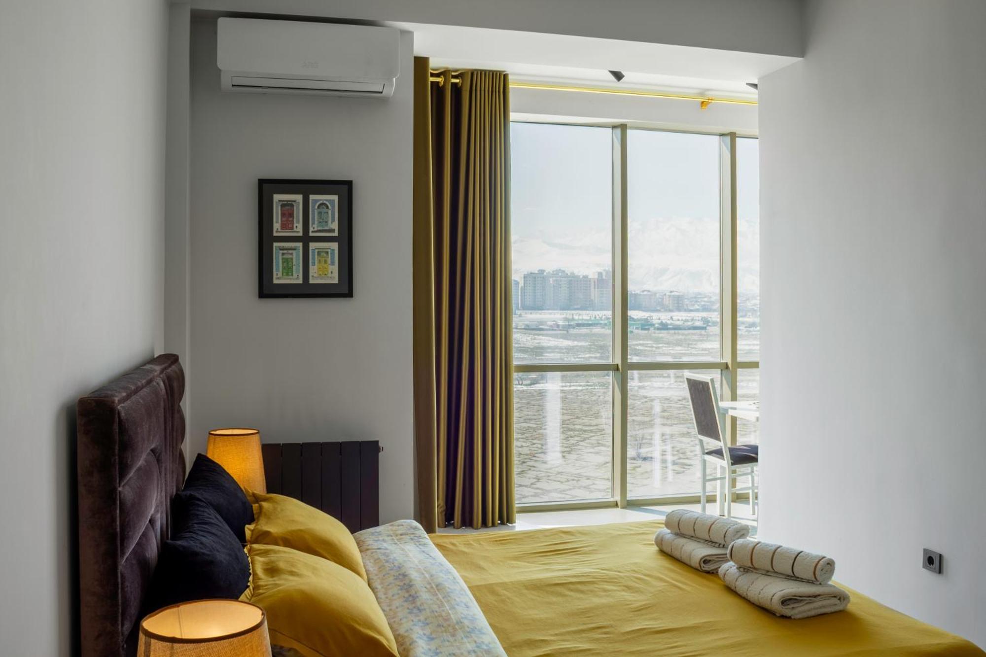9Th And 6Th Floor Stylish Apartments With Mountainvista Bishkek Exterior photo